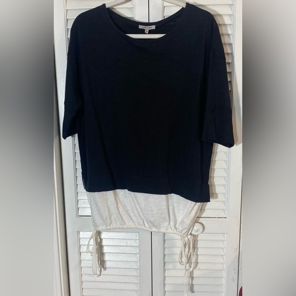 Lisa Todd Short Sleeve Blouse/Tunic Size Small Black/White NEW Drawstring Hem - Picture 1 of 8